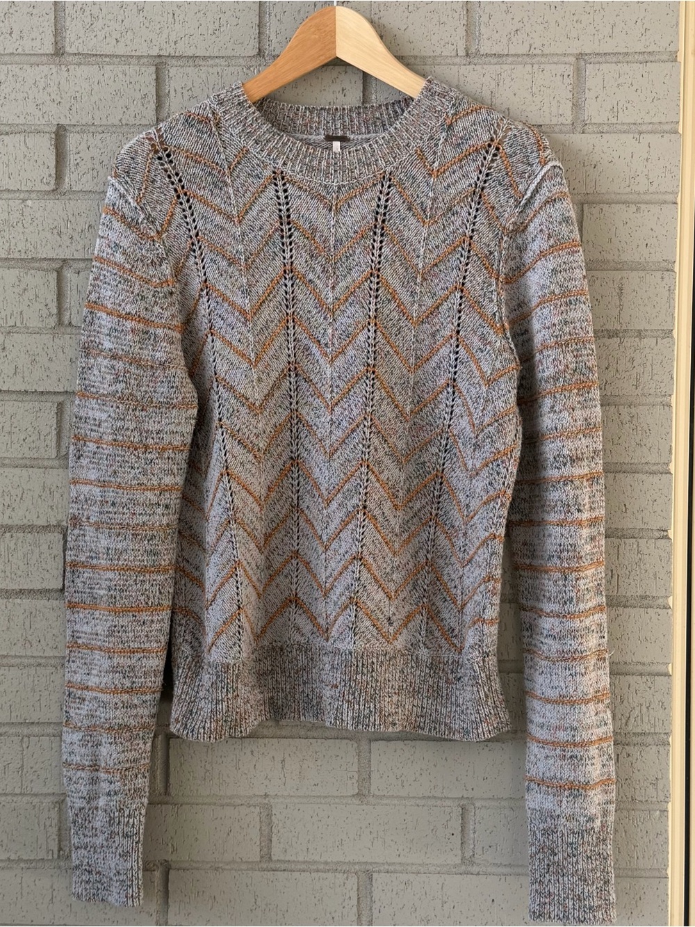 Free People Gray Marled Chevron Knit Crewneck Sweater Women’s Medium - Picture 2 of 13